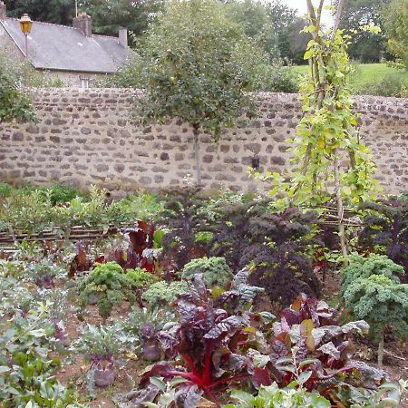 Lassay-les-Chateaux Chambres D'Hotes La Belle Taille מראה חיצוני תמונה