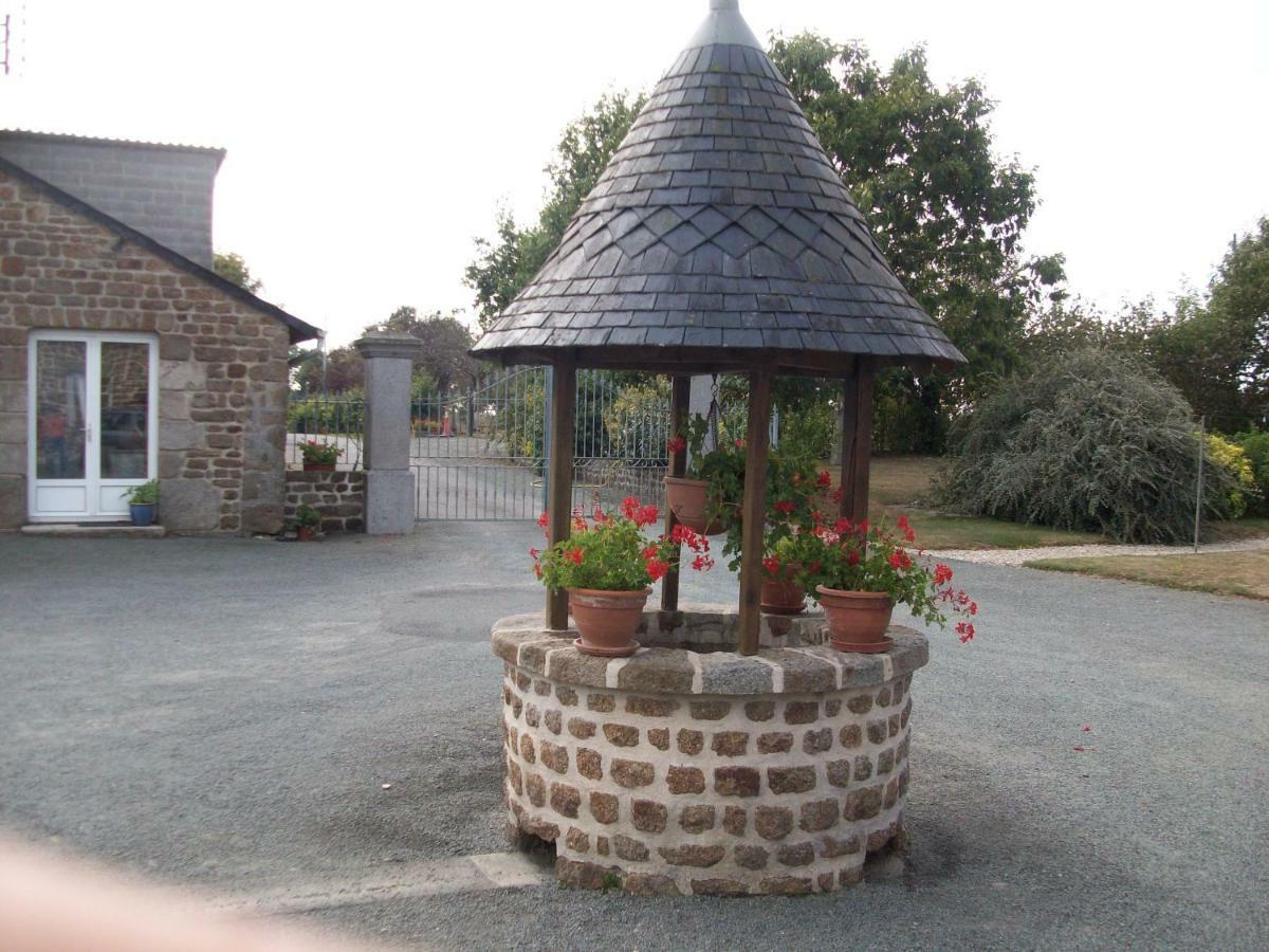 Lassay-les-Chateaux Chambres D'Hotes La Belle Taille מראה חיצוני תמונה